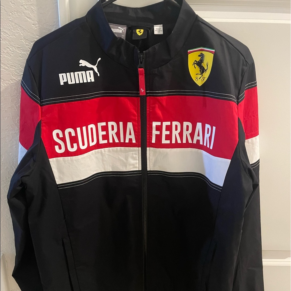 Brand new w/o tag Scuderia Ferrari Jacket